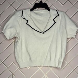 White Collared Women's Sweater Large Cropped